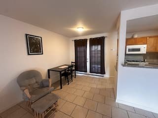 OMS1 Apartment room with single bed – rent monthly