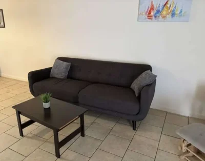 Cozy Studio Room with Bath and parking 02